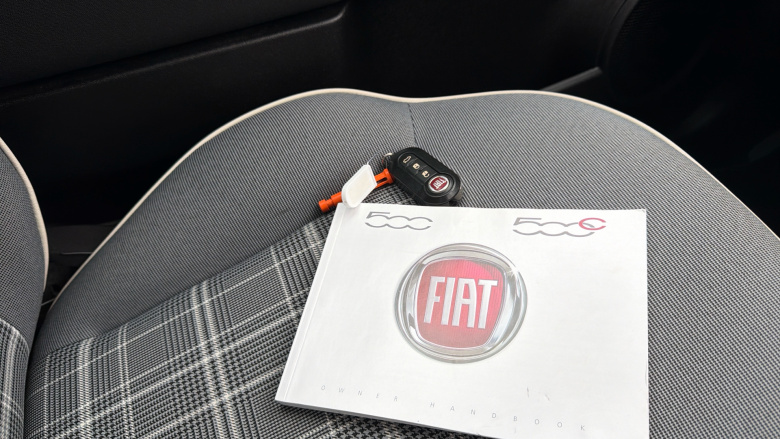 Fiat 500 1.2 Lounge 3dr Dualogic Petrol Hatchback